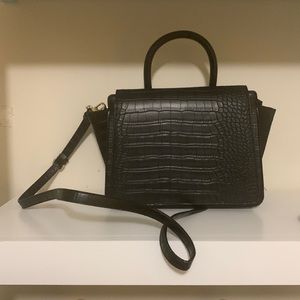 Black purse smal/medium brand a new day